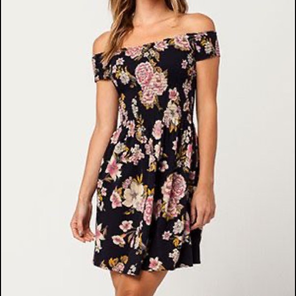 🔆BILLABONG 🔆 OFF BEACH FLORAL DRESS - Picture 6 of 10